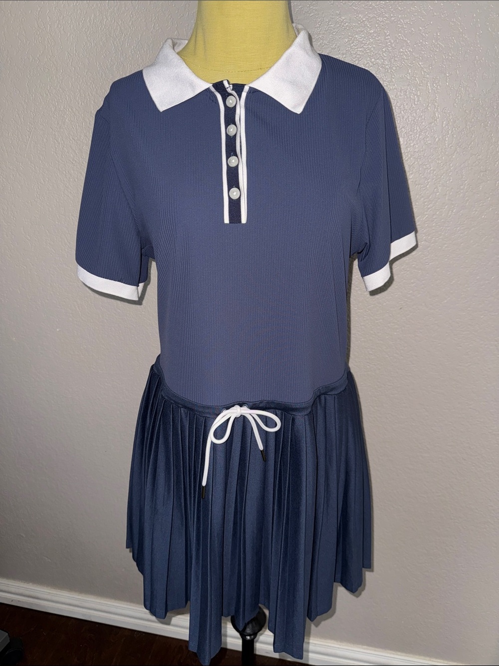 Varley Paloma Court Dress 30 size large navy and white athletic tennis